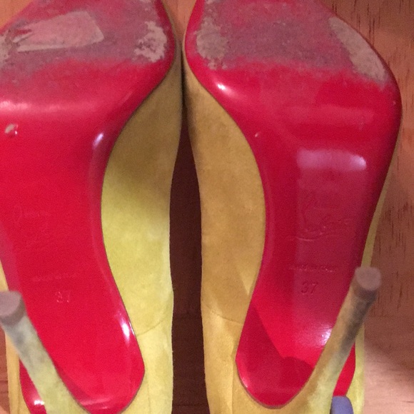 Christian Louboutin So Kate - Picture 4 of 5